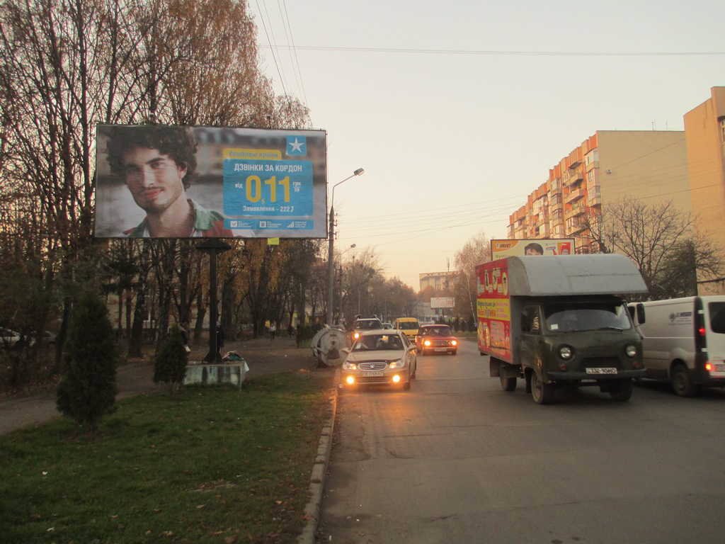 Білборд №102236 в місті Чернівці (Чернівецька область), розміщення зовнішнішньої реклами, IDMedia-оренда найнижчі ціни!