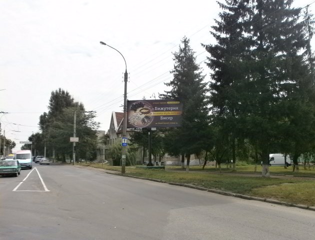 Билборд формат 3x6 №102329 в городе Черновцы (Черновицкая область) `Билборд №102329 в городе Черновцы (Черновицкая область), размещение наружной рекламы, IDMedia-аренда по самым низким ценам!`