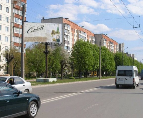 `Билборд №102342 в городе Черновцы (Черновицкая область), размещение наружной рекламы, IDMedia-аренда по самым низким ценам!`