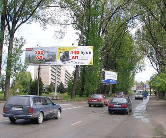 Билборд формат 3x6 №102352 в городе Черновцы (Черновицкая область) `Билборд №102352 в городе Черновцы (Черновицкая область), размещение наружной рекламы, IDMedia-аренда по самым низким ценам!`