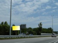 `Билборд №104968 в городе Киев трасса (Киевская область), размещение наружной рекламы, IDMedia-аренда по самым низким ценам!`