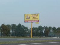 Білборд у місті Київська область траса #105038 за адресою м. Бровари, траса М-01 "Київ-Чернігів-Нові Яриловичі", км 26+850 ліво, об'їзд м. Бровари, через 850м після розв'язки з трасою Р-03 (Північно-Східний об'їзд м. Київ), за 400м до АЗС Motto, за 900м до перехрестя з вул. Сергія Москаленка та автошляхом Т-1026 Білборд №105038 в місті Київська область траса (Київська область), розміщення зовнішнішньої реклами, IDMedia-оренда найнижчі ціни!