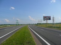 Білборд у місті Київська область траса #105039 за адресою Траса М-01 "Київ-Чернігів-Нові Яриловичі", км 31+400 ліво, об'їзд м. Бровари, за 1км до АЗС Avantage7, через 650м після розв'язки з вул. Гоголівська та автошляхом Н-07 Білборд №105039 в місті Київська область траса (Київська область), розміщення зовнішнішньої реклами, IDMedia-оренда найнижчі ціни!