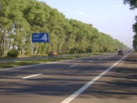 Білборд у місті Київська область траса #105056 за адресою с. Скибин, чернігівська траса, траса М-01 "Київ-Чернігів-Нові Яриловичі", км 39+450 ліво, вул. Київська, за 950м до повороту на с. Велика Димерка, за 1.1км до АЗС "АМІК" Білборд №105056 в місті Київська область траса (Київська область), розміщення зовнішнішньої реклами, IDMedia-оренда найнижчі ціни!