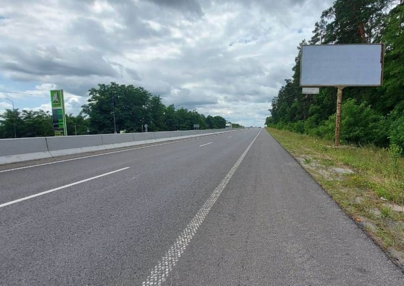 `Билборд №105069 в городе Киев трасса (Киевская область), размещение наружной рекламы, IDMedia-аренда по самым низким ценам!`