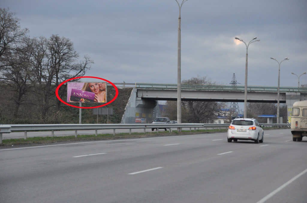 Білборд №105592 в місті Дніпро (Дніпропетровська область), розміщення зовнішнішньої реклами, IDMedia-оренда найнижчі ціни!