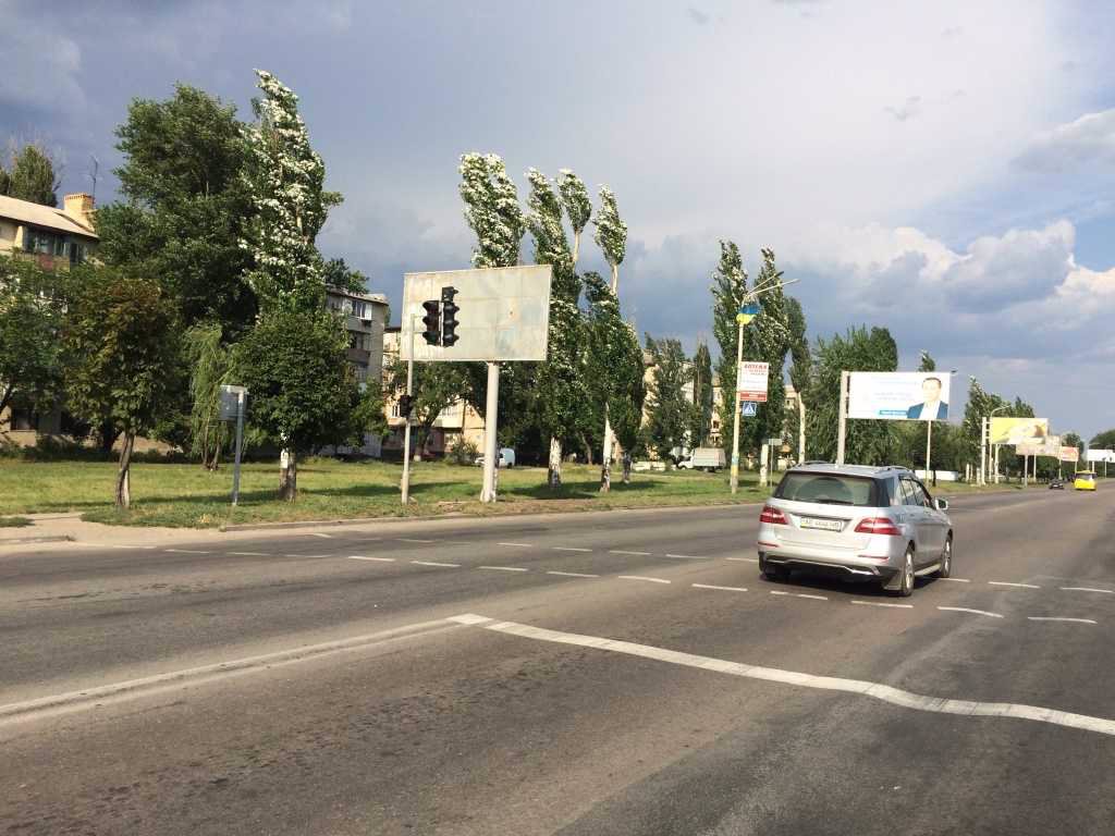 Билборд формат 3x6 №105788 в городе Павлоград (Днепропетровская область) `Билборд №105788 в городе Павлоград (Днепропетровская область), размещение наружной рекламы, IDMedia-аренда по самым низким ценам!`