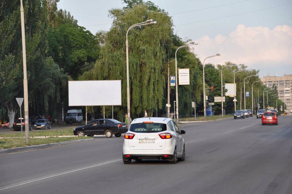 Білборд формат 2,85x5,95 №105823 в городе Павлоград (Дніпропетровська область) Білборд №105823 в місті Павлоград (Дніпропетровська область), розміщення зовнішнішньої реклами, IDMedia-оренда найнижчі ціни!