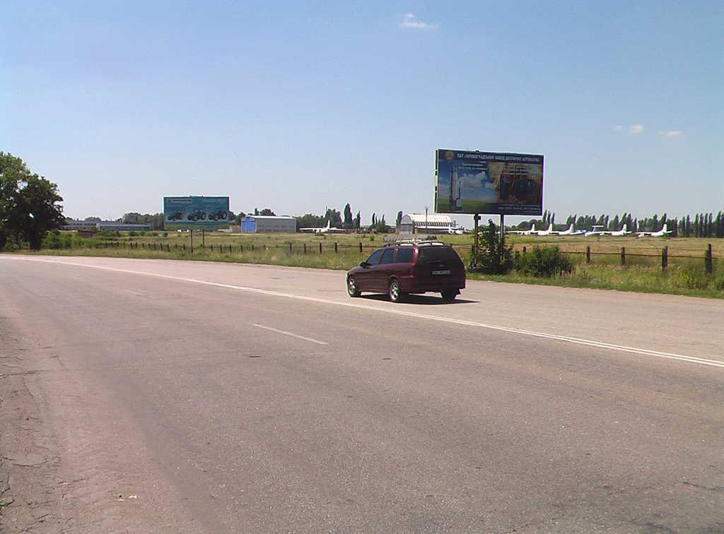 `Билборд №106604 в городе Кропивницкий (Кировоградская область), размещение наружной рекламы, IDMedia-аренда по самым низким ценам!`