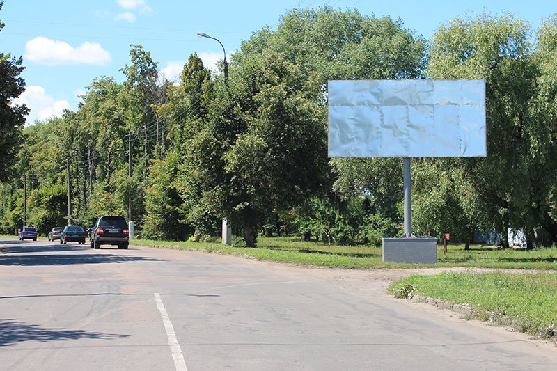 `Билборд №107565 в городе Прилуки (Черниговская область), размещение наружной рекламы, IDMedia-аренда по самым низким ценам!`