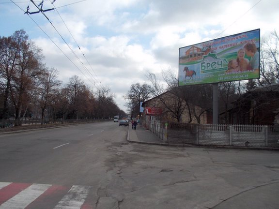 `Билборд №107626 в городе Чернигов (Черниговская область), размещение наружной рекламы, IDMedia-аренда по самым низким ценам!`