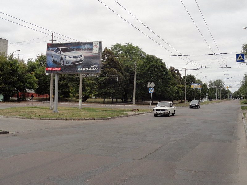 Білборд №107709 в місті Чернігів (Чернігівська область), розміщення зовнішнішньої реклами, IDMedia-оренда найнижчі ціни!