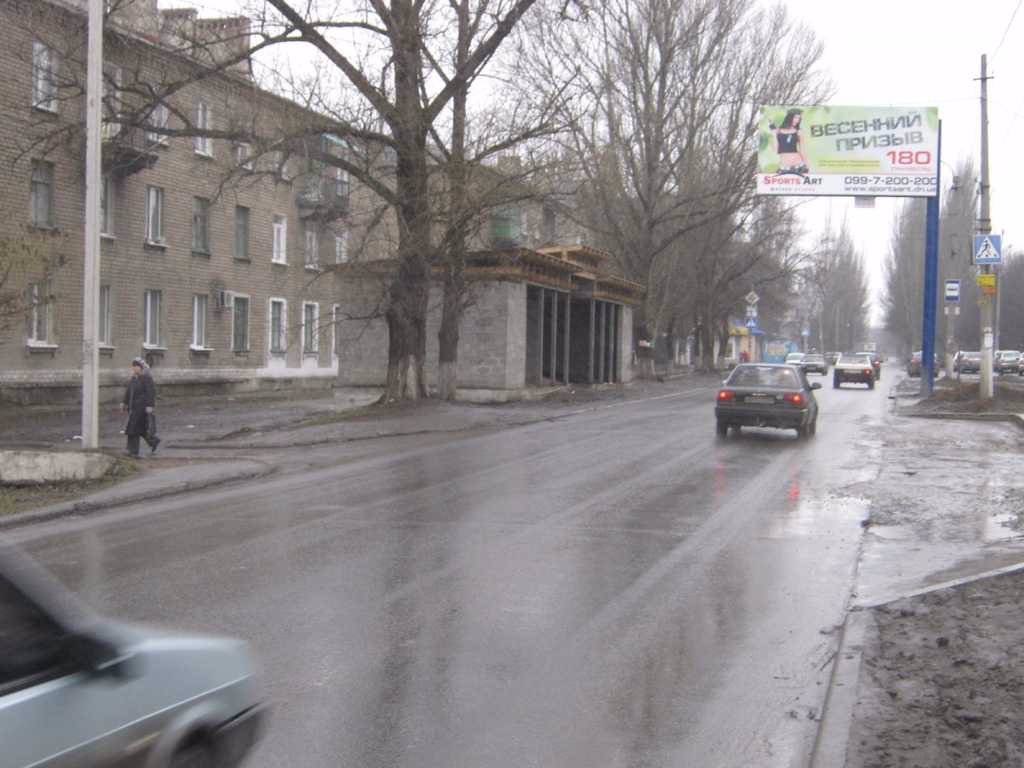 `Билборд №111 в городе Макеевка (Донецкая область), размещение наружной рекламы, IDMedia-аренда по самым низким ценам!`