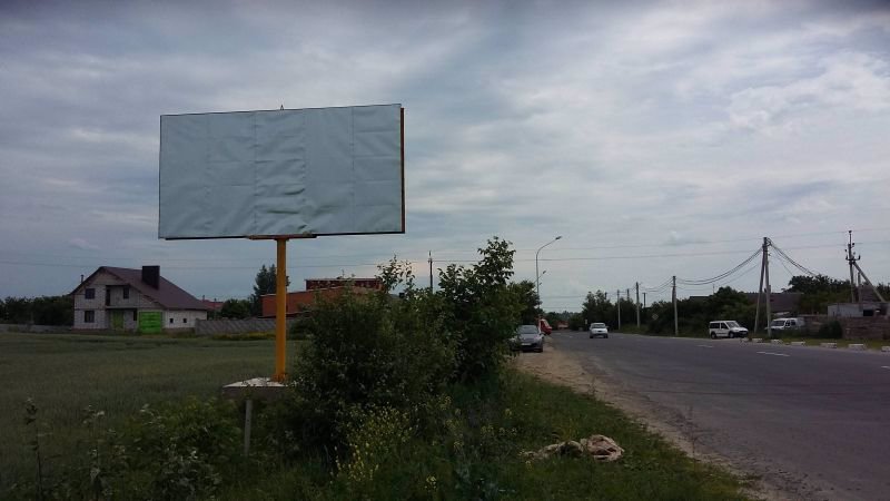`Билборд №118655 в городе Липины (Волынская область), размещение наружной рекламы, IDMedia-аренда по самым низким ценам!`