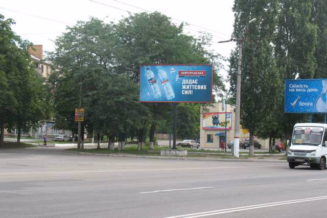 Білборд №120926 в місті Кропивницький (Кіровоградська область), розміщення зовнішнішньої реклами, IDMedia-оренда найнижчі ціни!
