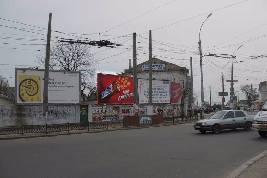 `Билборд №121037 в городе Николаев (Николаевская область), размещение наружной рекламы, IDMedia-аренда по самым низким ценам!`