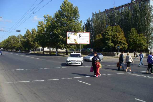 `Билборд №121041 в городе Николаев (Николаевская область), размещение наружной рекламы, IDMedia-аренда по самым низким ценам!`