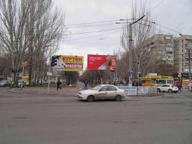 `Билборд №121052 в городе Николаев (Николаевская область), размещение наружной рекламы, IDMedia-аренда по самым низким ценам!`