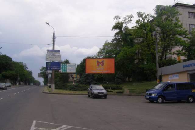 `Билборд №121054 в городе Николаев (Николаевская область), размещение наружной рекламы, IDMedia-аренда по самым низким ценам!`