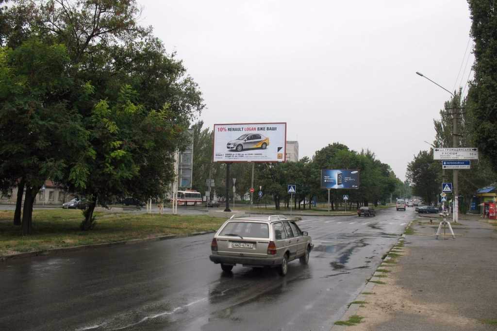 `Билборд №121065 в городе Николаев (Николаевская область), размещение наружной рекламы, IDMedia-аренда по самым низким ценам!`