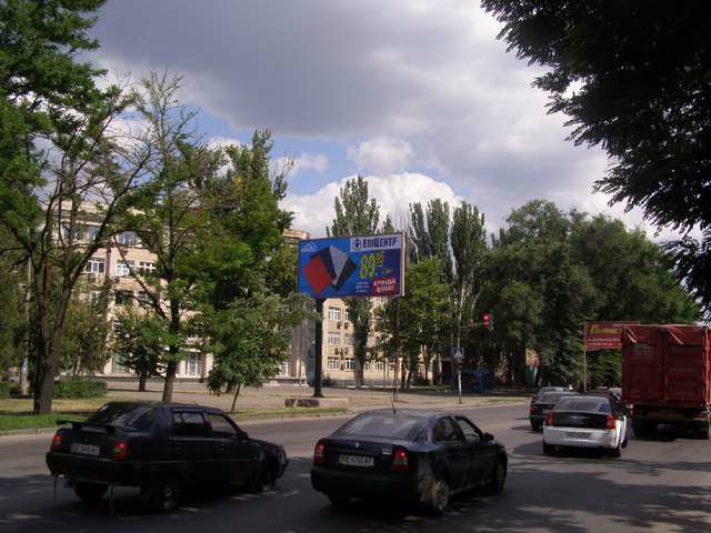 `Билборд №121079 в городе Николаев (Николаевская область), размещение наружной рекламы, IDMedia-аренда по самым низким ценам!`