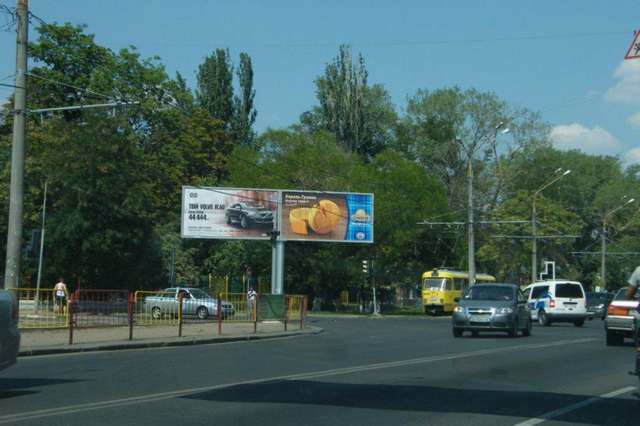 `Билборд №121144 в городе Одесса (Одесская область), размещение наружной рекламы, IDMedia-аренда по самым низким ценам!`