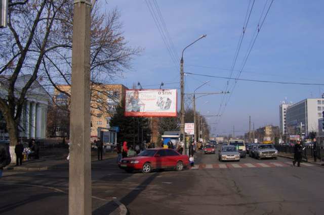`Билборд №121196 в городе Полтава (Полтавская область), размещение наружной рекламы, IDMedia-аренда по самым низким ценам!`