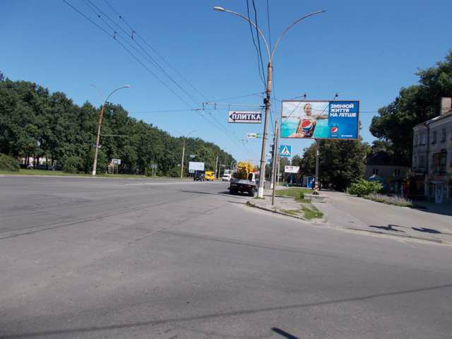 `Билборд №121228 в городе Сумы (Сумская область), размещение наружной рекламы, IDMedia-аренда по самым низким ценам!`