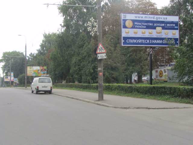 Білборд №121283 в місті Тернопіль (Тернопільська область), розміщення зовнішнішньої реклами, IDMedia-оренда найнижчі ціни!