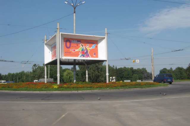 Білборд №121435 в місті Хмельницький (Хмельницька область), розміщення зовнішнішньої реклами, IDMedia-оренда найнижчі ціни!
