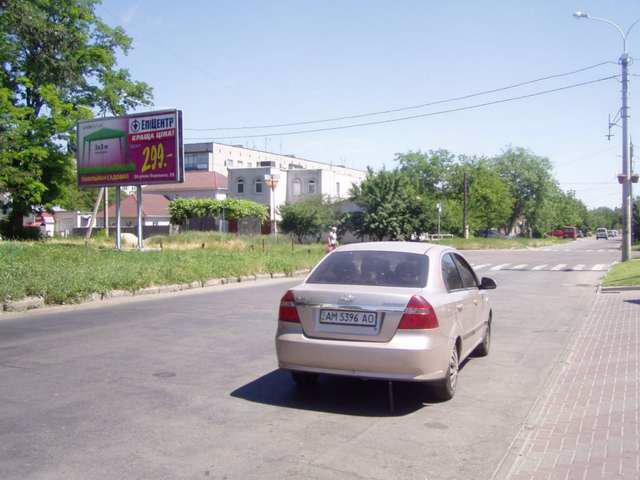 Білборд №121517 в місті Черкаси (Черкаська область), розміщення зовнішнішньої реклами, IDMedia-оренда найнижчі ціни!