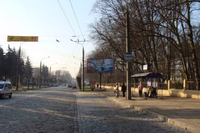 Білборд №121558 в місті Чернівці (Чернівецька область), розміщення зовнішнішньої реклами, IDMedia-оренда найнижчі ціни!