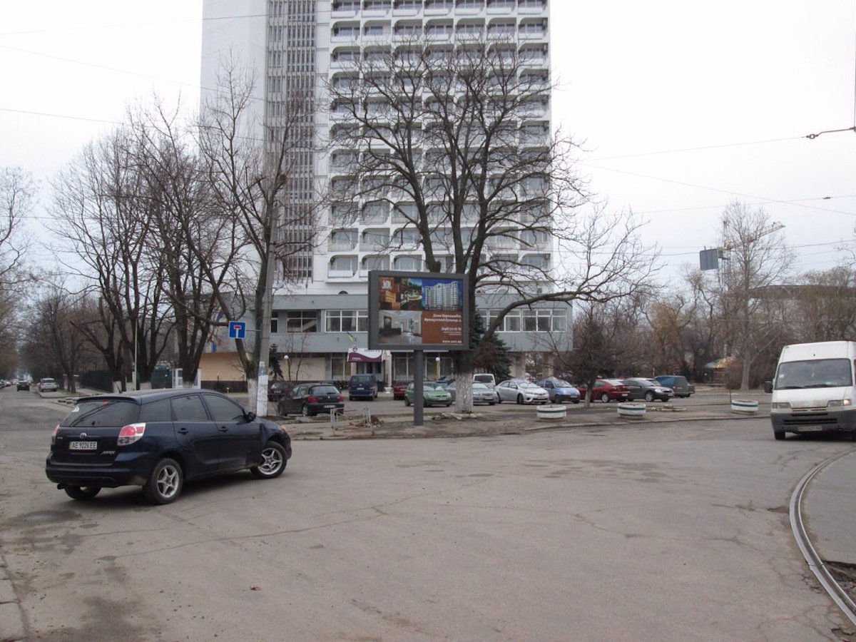 `Скролл №127066 в городе Одесса (Одесская область), размещение наружной рекламы, IDMedia-аренда по самым низким ценам!`
