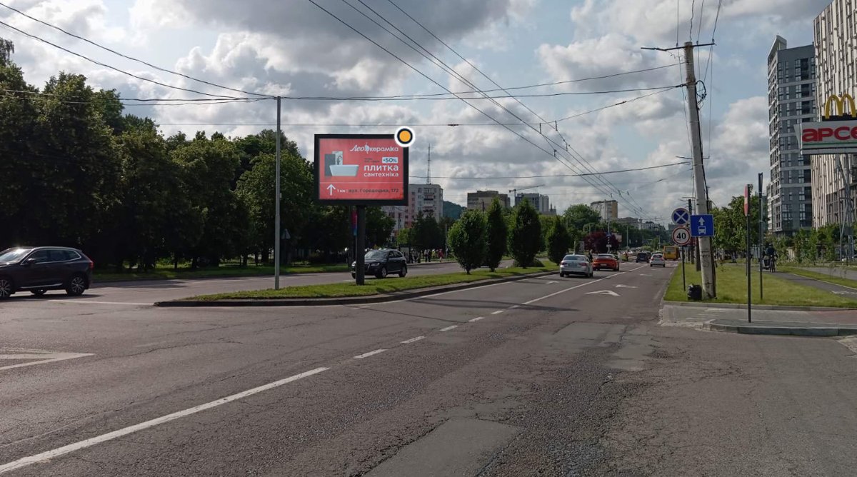 Скрол формат Скролер 2.3х3.14 №131594 в городе Львів (Львівська область) Скрол №131594 в місті Львів (Львівська область), розміщення зовнішнішньої реклами, IDMedia-оренда найнижчі ціни!