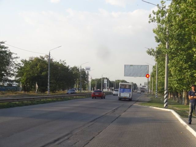 `Билборд №132096 в городе Николаев (Николаевская область), размещение наружной рекламы, IDMedia-аренда по самым низким ценам!`