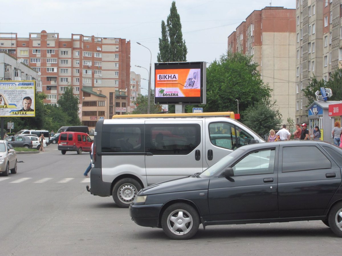 `Экран №138558 в городе Луцк (Волынская область), размещение наружной рекламы, IDMedia-аренда по самым низким ценам!`