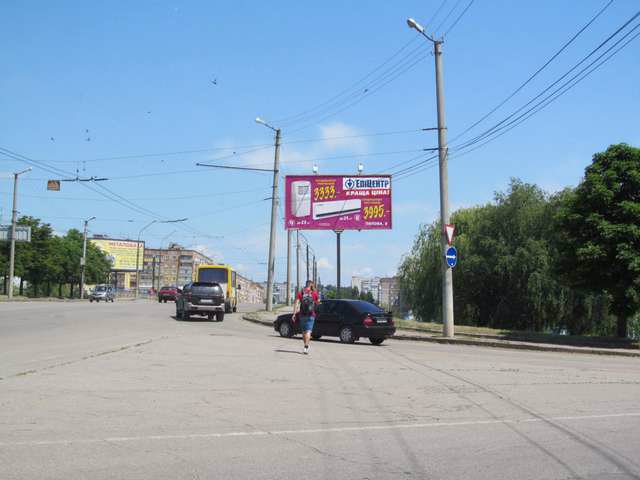 Білборд №139301 в місті Кропивницький (Кіровоградська область), розміщення зовнішнішньої реклами, IDMedia-оренда найнижчі ціни!