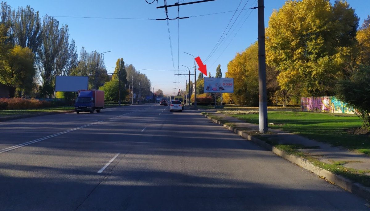 `Билборд №140240 в городе Кривой Рог (Днепропетровская область), размещение наружной рекламы, IDMedia-аренда по самым низким ценам!`