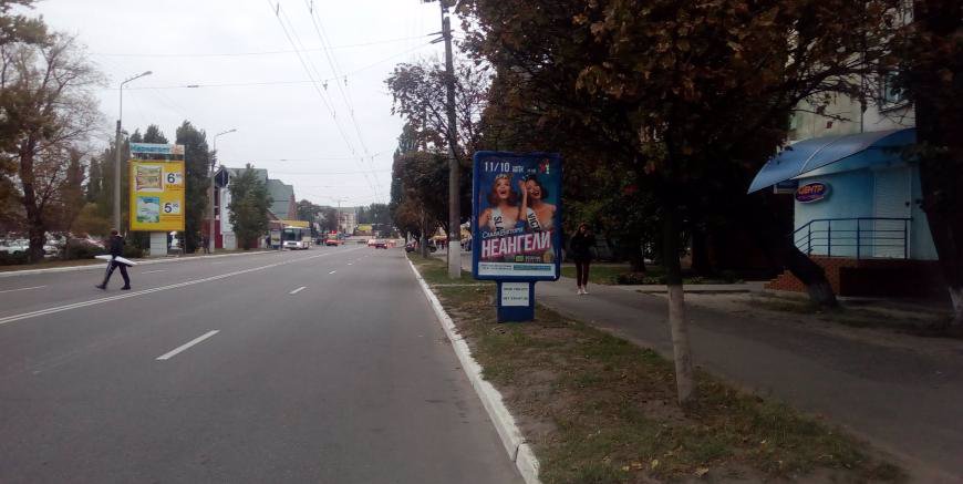 `Ситилайт №140760 в городе Кременчуг (Полтавская область), размещение наружной рекламы, IDMedia-аренда по самым низким ценам!`