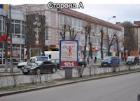`Ситилайт №140933 в городе Ровно (Ровенская область), размещение наружной рекламы, IDMedia-аренда по самым низким ценам!`