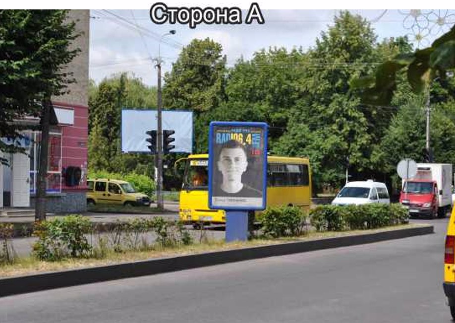 Ситилайт формат 1,2х1,8 №140951 в городе Ровно (Ровенская область) `Ситилайт №140951 в городе Ровно (Ровенская область), размещение наружной рекламы, IDMedia-аренда по самым низким ценам!`