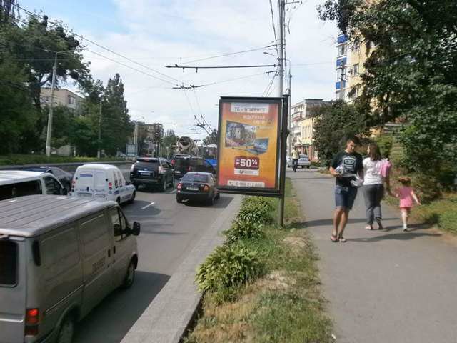 Сітілайт №141137 в місті Вінниця (Вінницька область), розміщення зовнішнішньої реклами, IDMedia-оренда найнижчі ціни!