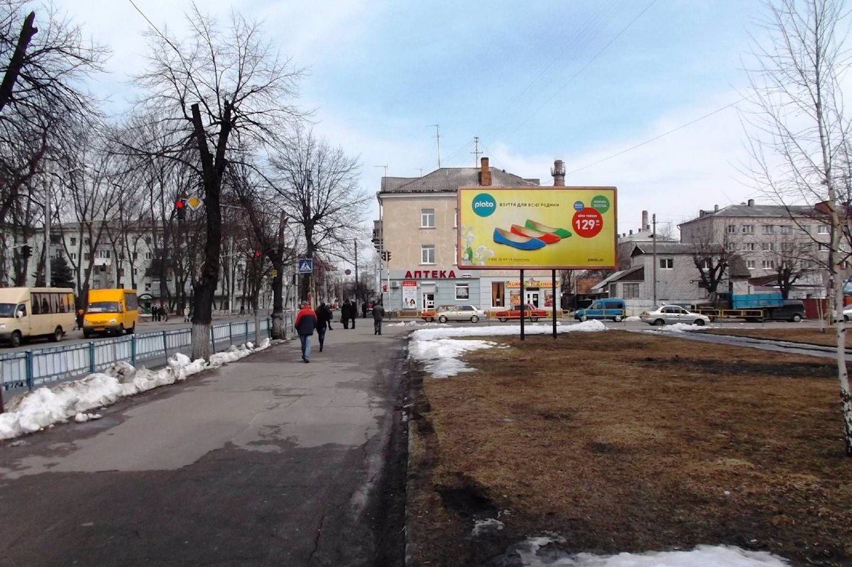 Білборд №141356 в місті Житомир (Житомирська область), розміщення зовнішнішньої реклами, IDMedia-оренда найнижчі ціни!