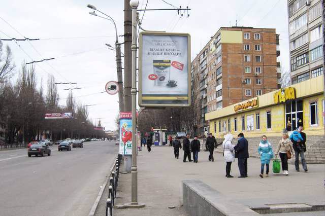 Сітілайт №141666 в місті Кривий Ріг (Дніпропетровська область), розміщення зовнішнішньої реклами, IDMedia-оренда найнижчі ціни!