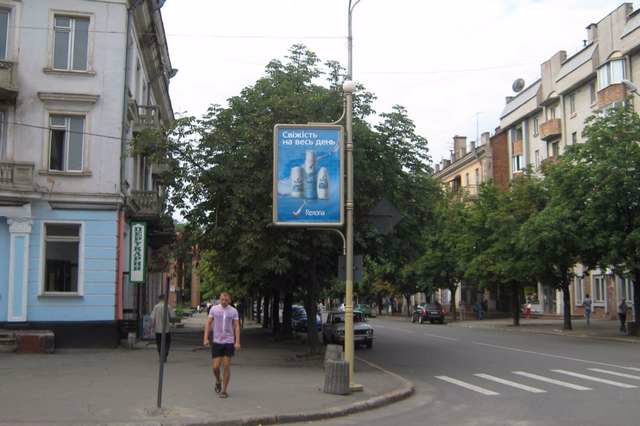 Сітілайт №141677 в місті Кривий Ріг (Дніпропетровська область), розміщення зовнішнішньої реклами, IDMedia-оренда найнижчі ціни!