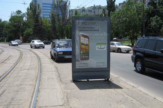 `Ситилайт №145156 в городе Одесса (Одесская область), размещение наружной рекламы, IDMedia-аренда по самым низким ценам!`