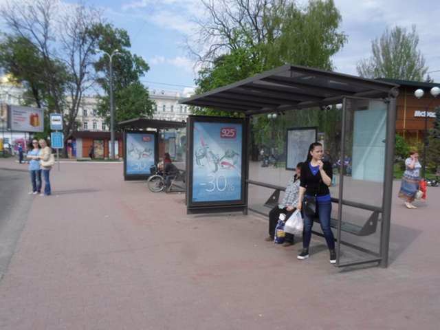 Зупинка №145174 в місті Одеса (Одеська область), розміщення зовнішнішньої реклами, IDMedia-оренда найнижчі ціни!