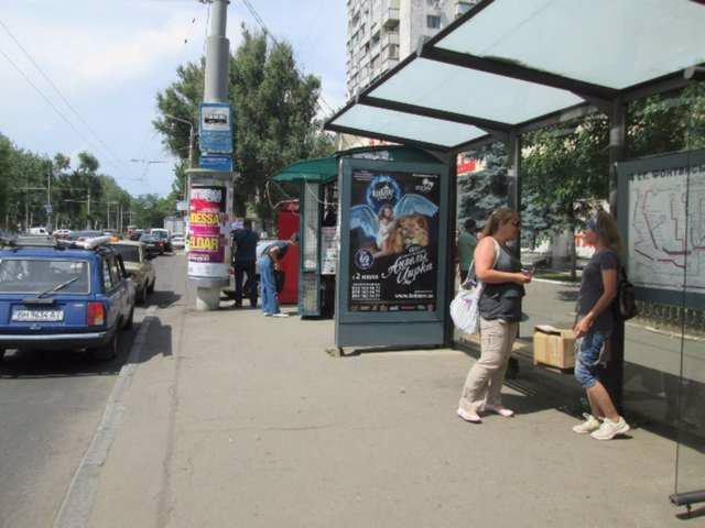 `Ситилайт №145716 в городе Одесса (Одесская область), размещение наружной рекламы, IDMedia-аренда по самым низким ценам!`