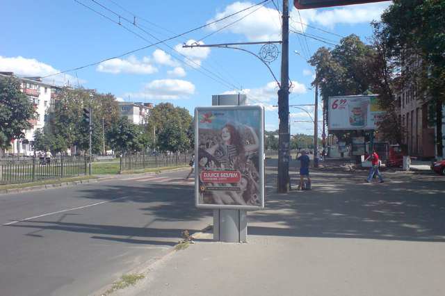 `Ситилайт №145916 в городе Полтава (Полтавская область), размещение наружной рекламы, IDMedia-аренда по самым низким ценам!`