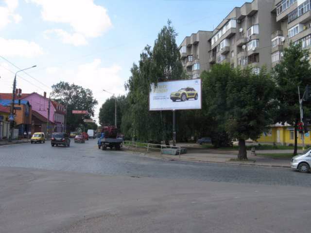 Білборд №147291 в місті Чернівці (Чернівецька область), розміщення зовнішнішньої реклами, IDMedia-оренда найнижчі ціни!
